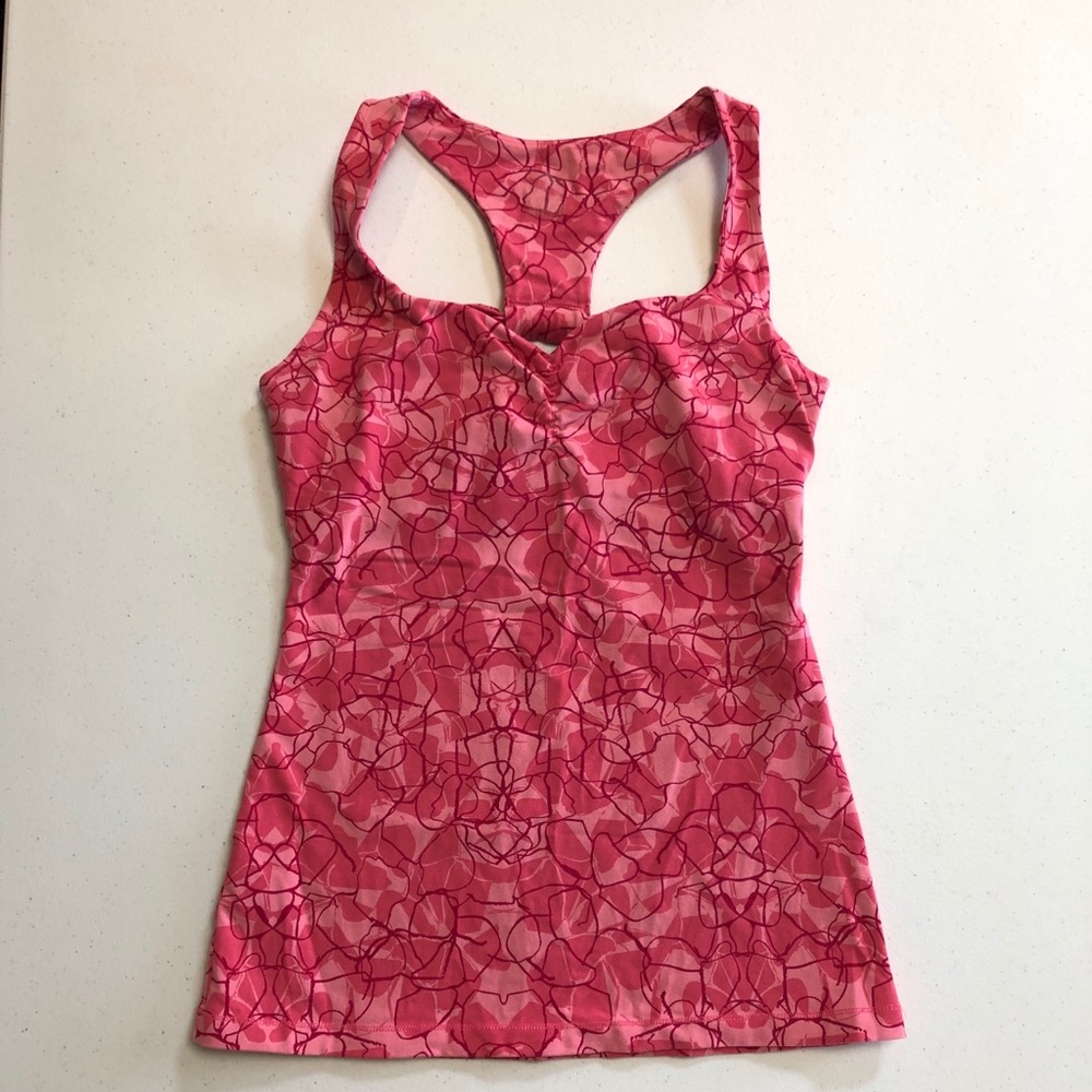 Lucy workout top size S